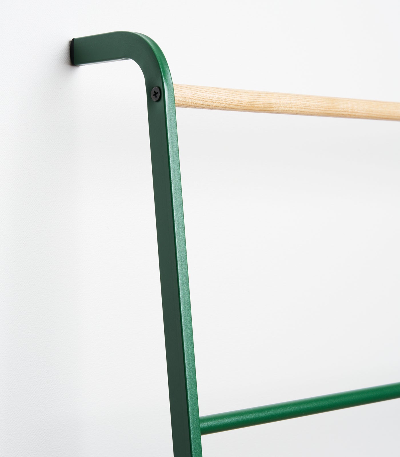 Leaning Storage Ladder (63 H)  - Steel